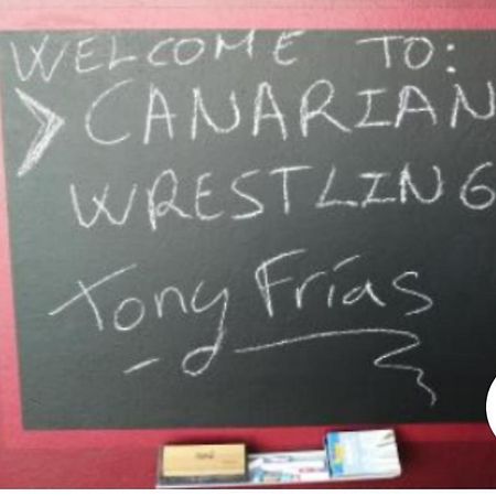 Tony Frias - Canarian Wrestling La Laguna  Exterior photo